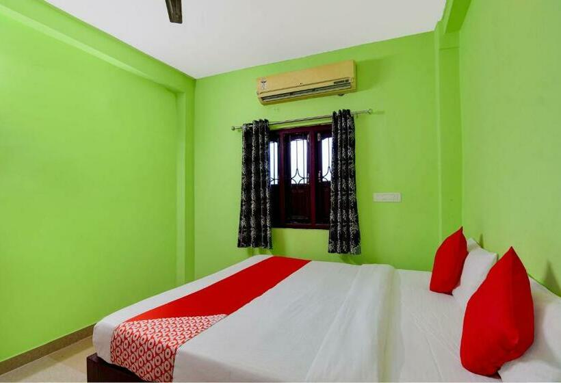 Chambre Triple Classique, Oyo Flagship Shivansh Residency