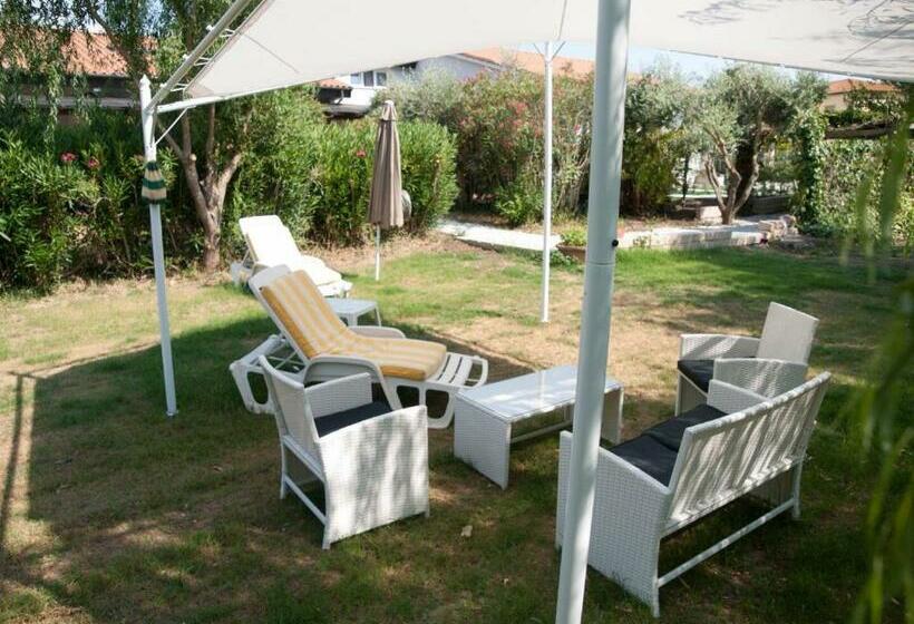 Апартаменты 1 Спальня, Trilocale Vicino Al Mare