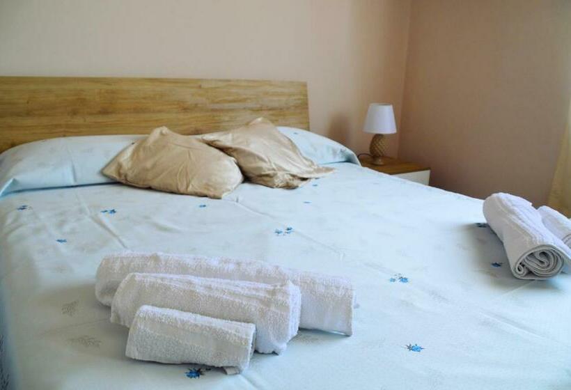 标准间, Ninfe Delle Aci Apartment