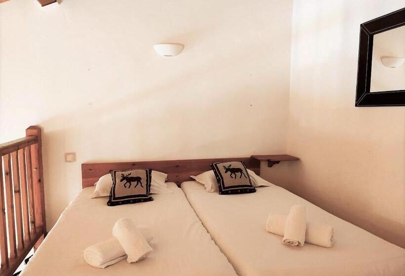 Четырехместный Номер Стандарт, Chalet Hôtel Les Blancs