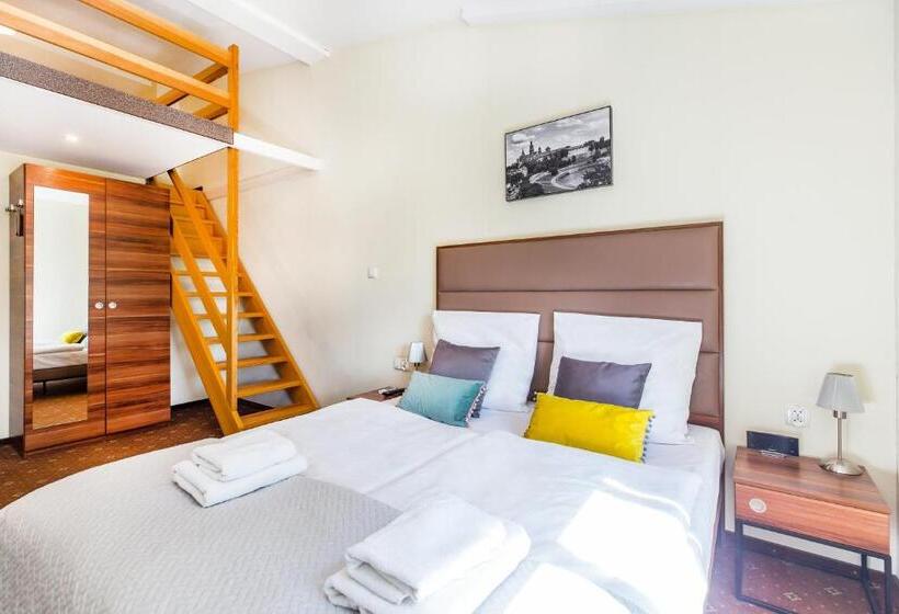Семейный Номер Deluxe, Aparthotel Old Town
