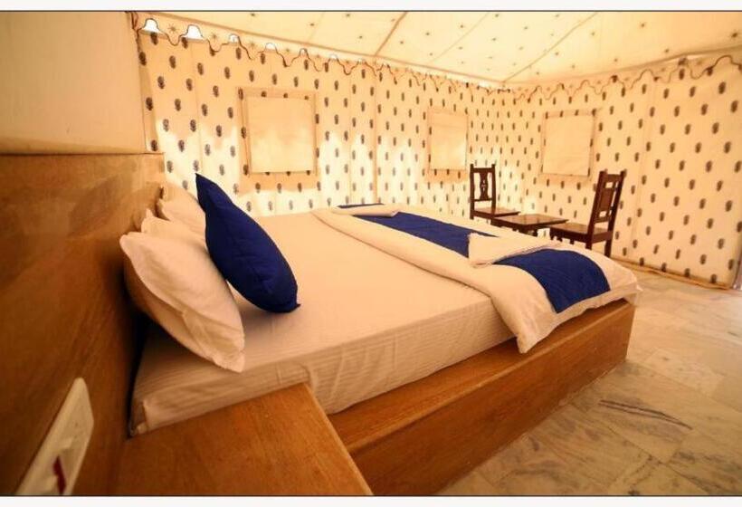 Standard Tent, Romiyo Desert Camp