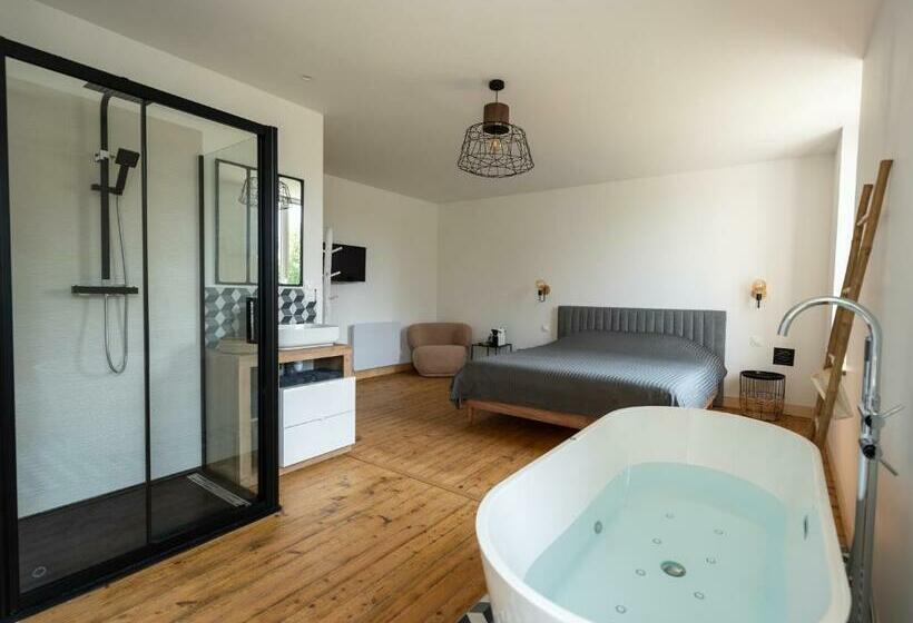 Номер Deluxe, Gîte Du Manoir De Berville