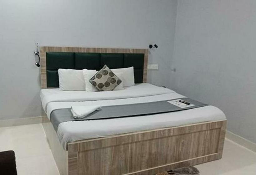 Quarto Deluxe, Fabexpress Villa 18