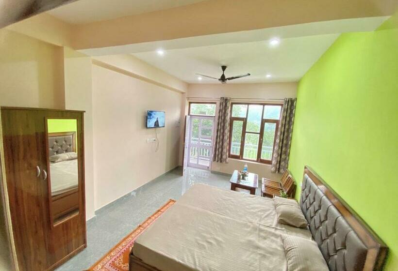 디럭스 룸, Himalayan Holiday Homez