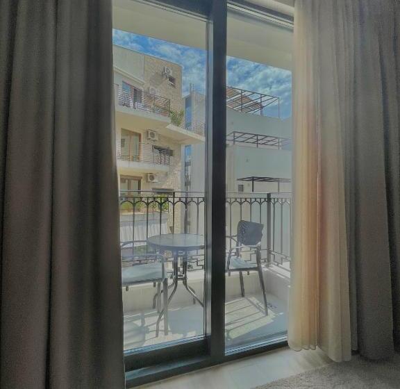 Номер Стандарт Вид на Город, Comfort Apartments Pasha