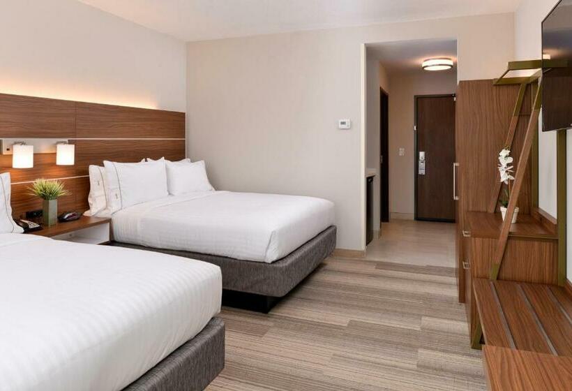 스탠다드 룸, Holiday Inn Express & Suites Trinity, An Ihg