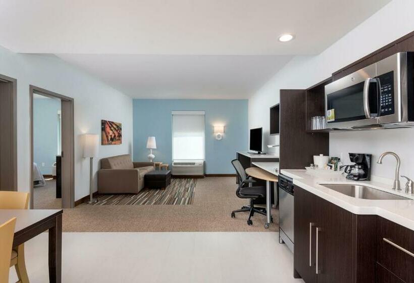 Люкс Кровать Кинг, Home2 Suites By Hilton Charlotte University Research Park