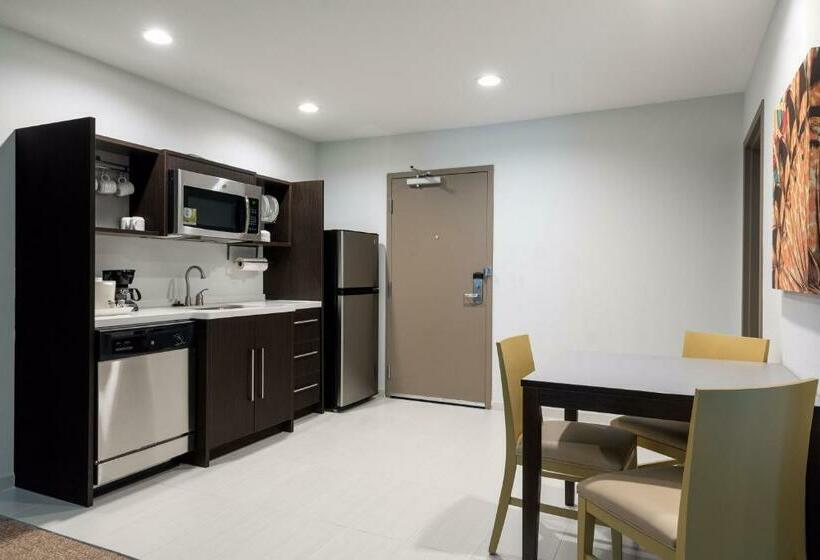 Люкс Кровать Кинг, Home2 Suites By Hilton Charlotte University Research Park
