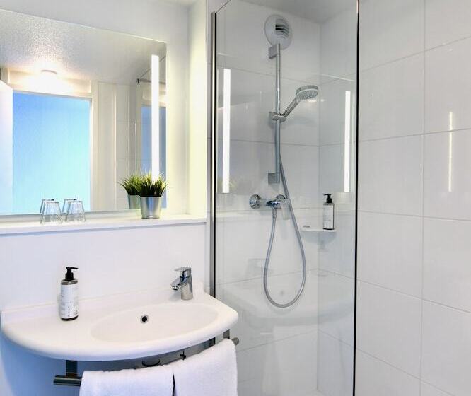 اتاق خانوادگی, Ibis Budget Vannes