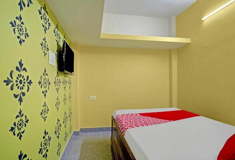 Номер Стандарт, Super Oyo Flagship M Adarsh Guest House
