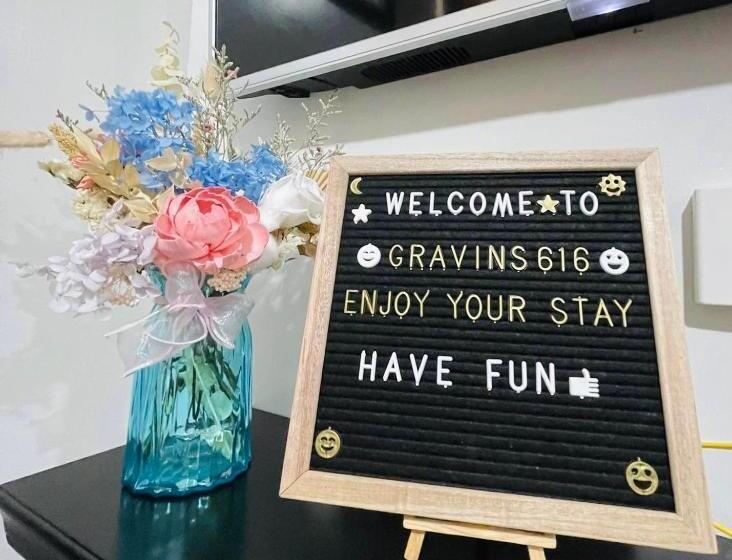 스탠다드 스튜디오, Gravins616 Condo Bcd