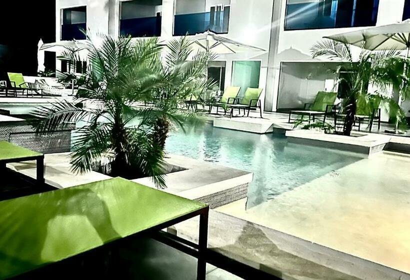 חדר דלוקס עם מרפסת נוף לים, Morgans Cliff Villa