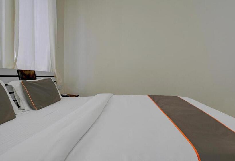 Трехместный Номер Классика, Collection O Hotel Krupa Lodge