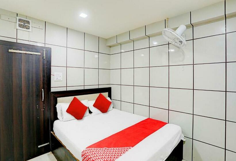 غرفة كلاسيكية ثلاثية, Oyo Flagship 81395 Hotel The Moon
