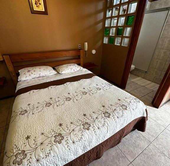 اتاق استاندارد, Residencial Colonial