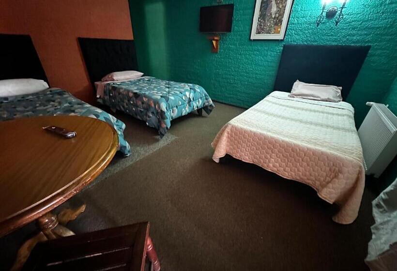 اتاق استاندارد سه نفره, Residencial Colonial