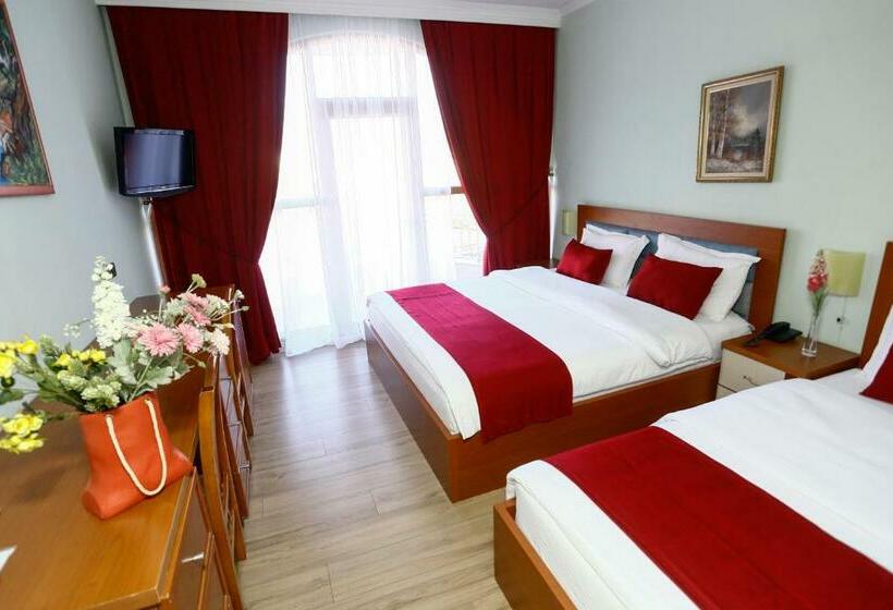 베이직 3인 룸, Misk Hotel & Resort