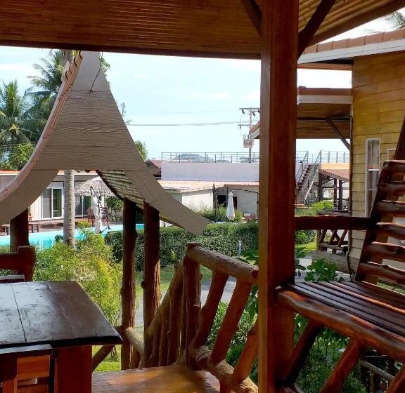 Семейный Номер, The Ford Sunset Beach Resort