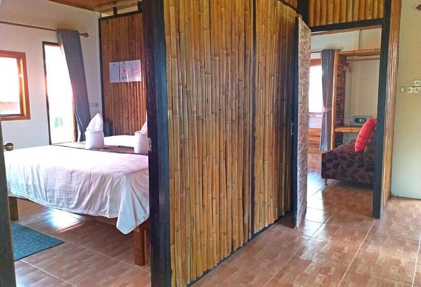 Семейный Номер, The Ford Sunset Beach Resort