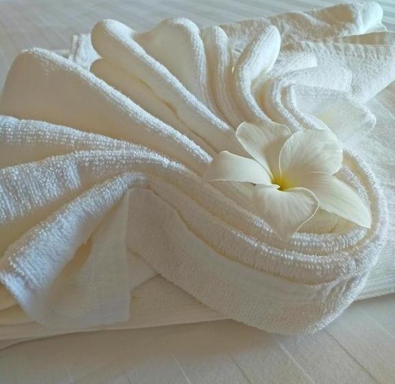 Трехместный Номер Deluxe, The Ford Sunset Beach Resort