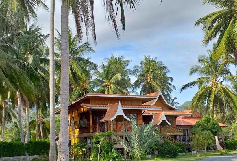 Семейный Номер, The Ford Sunset Beach Resort
