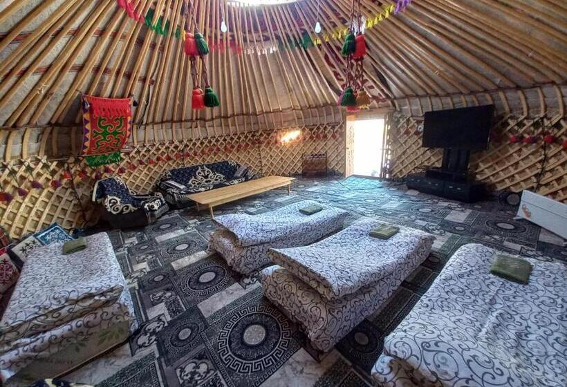 خانه 1 خوابه, Karakol Yurt Village
