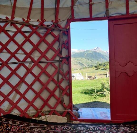 خانه 1 خوابه, Karakol Yurt Village