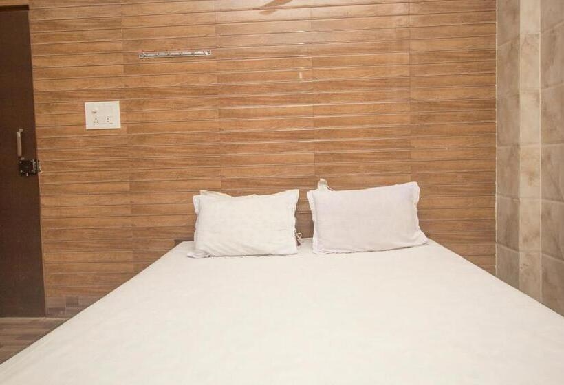 Номер Basic, O Kanchanjanga Tourist Lodge