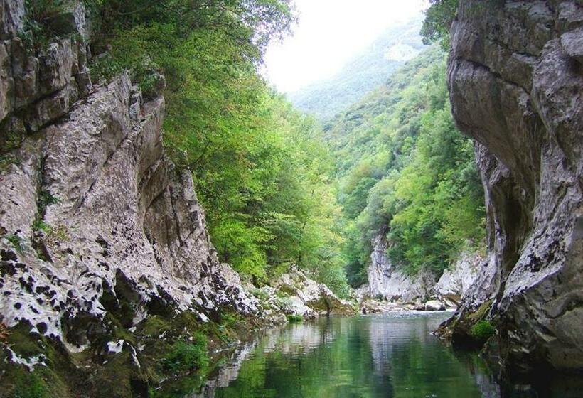 اتاق استاندارد چهار تخته, La Valle Del Mingardo