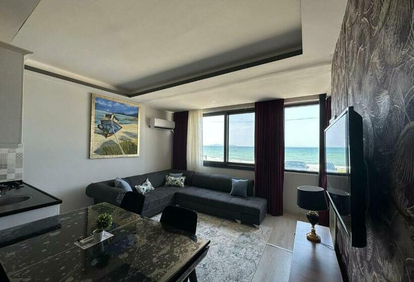 Quarto Familiar, Comfort Sui̇tes Urla