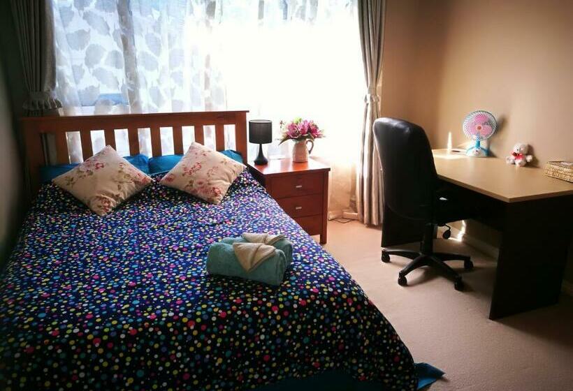 Quarto Estandar, Monique S Nth Shore Prvt Bthrom Air Con Tv茉莉卡独立卫浴空调屋4人