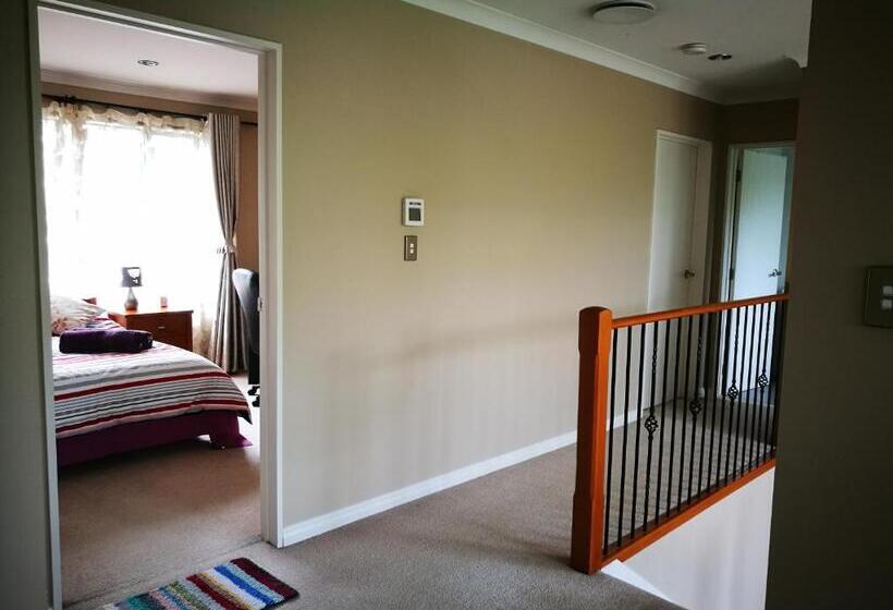 Quarto Estandar, Monique S Nth Shore Prvt Bthrom Air Con Tv茉莉卡独立卫浴空调屋4人