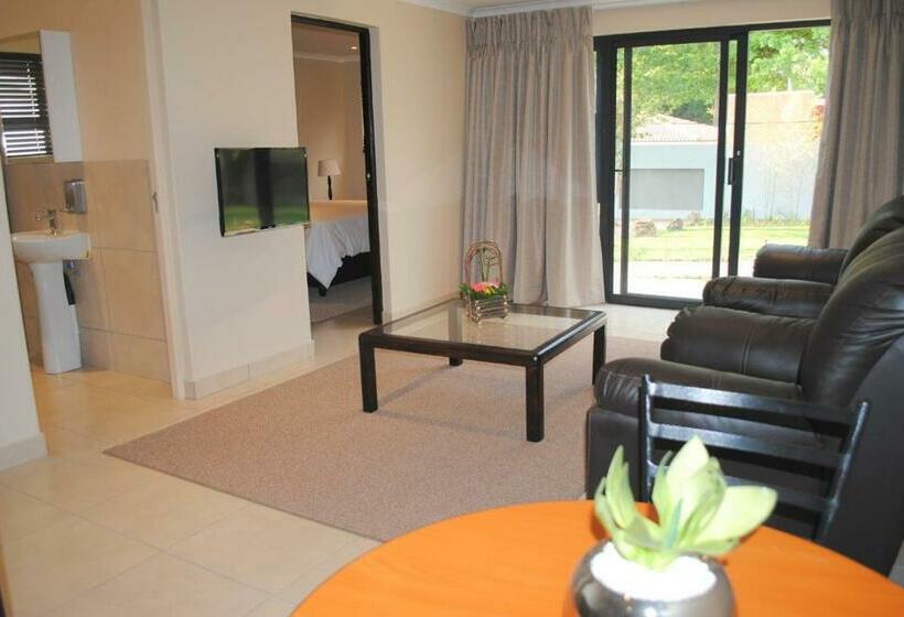 패밀리 스위트, 6 On Morris Guest Lodge