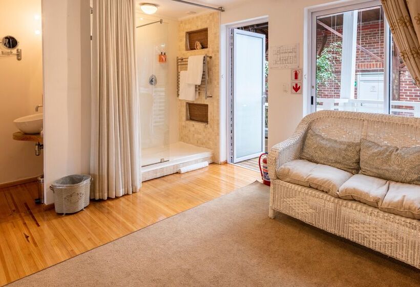 Номер Deluxe, The Lofts Boutique