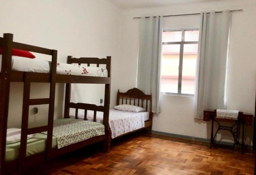 공동 객실, Hostel Tropeiro De Minas