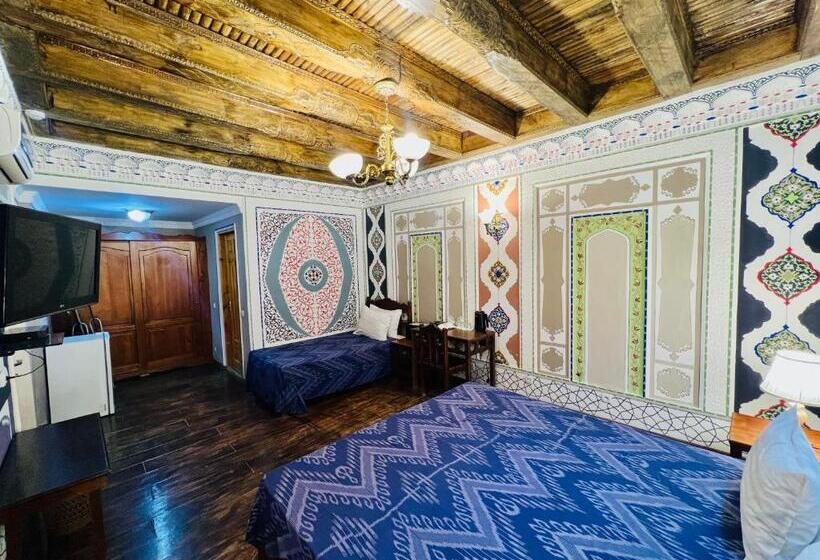 Номер Стандарт Трехместный, Komil Bukhara Boutique