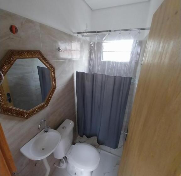 Quarto Familiar, Aparecida Akuto S Pousada