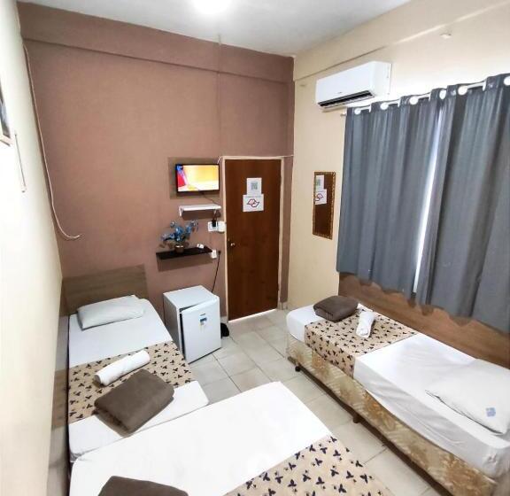 Quarto Estandar, Aparecida Akuto S Pousada