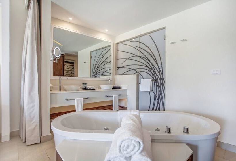 Junior Suite Deluxe Vista Mar, Hideaway at Royalton Saint Lucia, An Autograph Collection - All Inclusive Resort - Adults Only