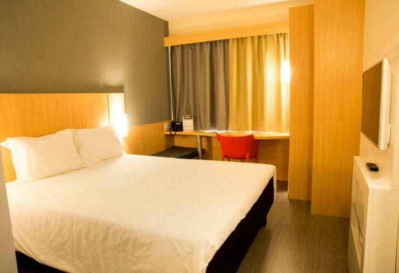 Номер Стандарт, Ibis Aracruz