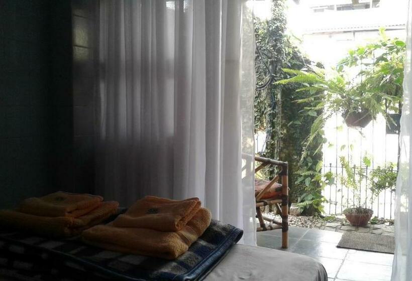 Номер Стандарт Совместная Ванная, Maracujá Hostel