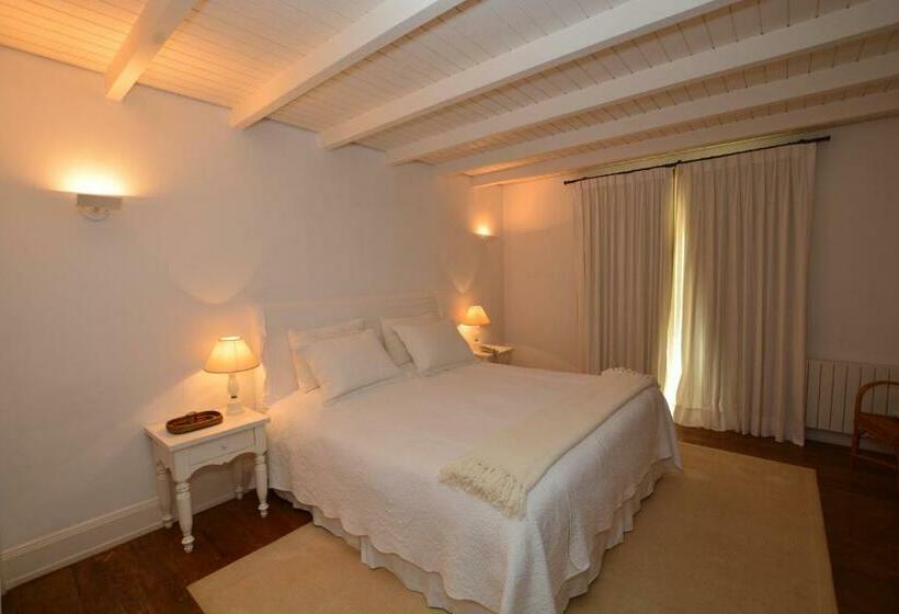 Люкс Премиум, Roots Resort
