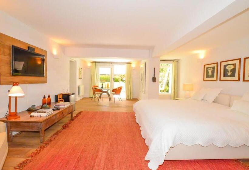 Люкс Премиум, Roots Resort