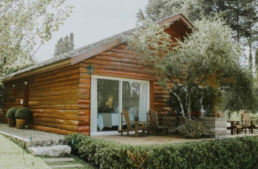 Шале 1 Спальня, Roots Resort