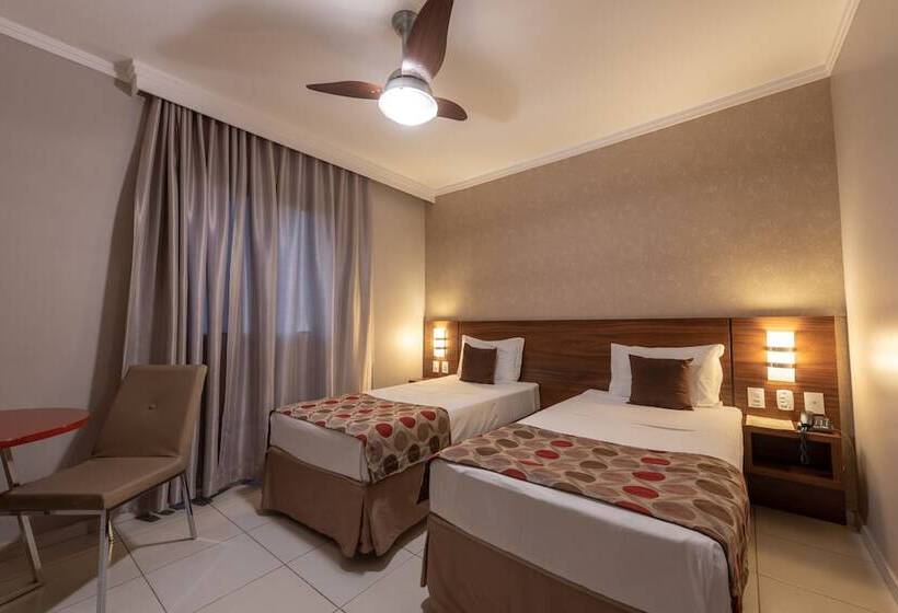 Номер Стандарт, Class Hotel Pouso Alegre