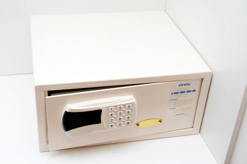 디럭스 룸, Giordano Mantiqueira