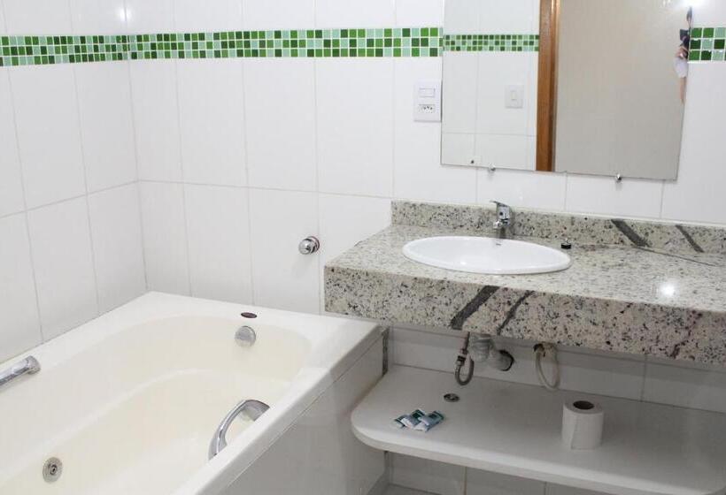 Quarto Executivo, Resende Inn
