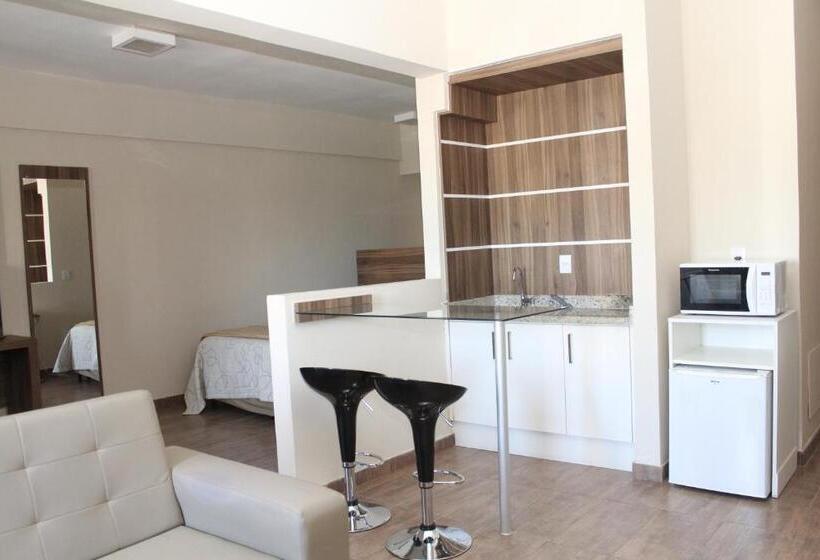 Quarto Executivo, Resende Inn