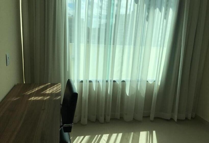 Quarto Estandar Individual, Resende Inn